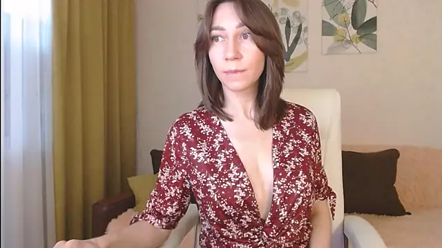 GoodGlamorGirl online show from 02/03/25, 04:25