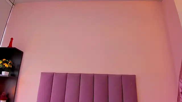 violet myerrs online show from 04/15/26, 01:29