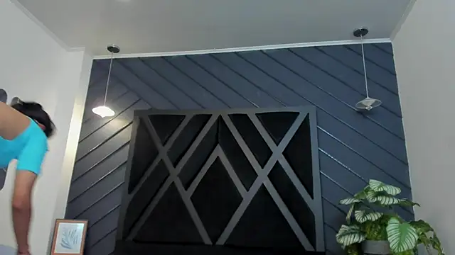 zoe martins  online show from 11/12/25, 05:13