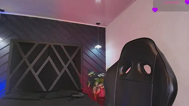 zoe martins  online show from 03/24/26, 05:18