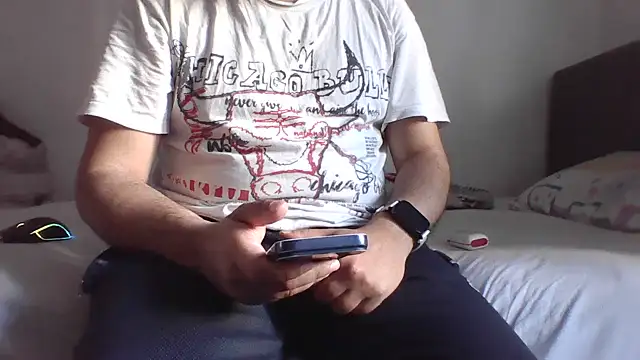 Snapshot of kocasosisli chatting on 06/03/26, 02:44 kocasosisli online show from 06/03/26, 02:44