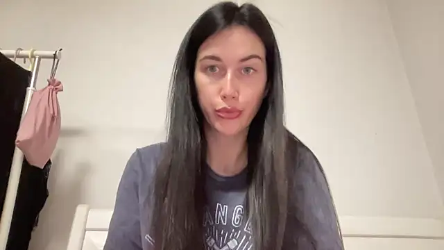 Snapshot of Talyo19 chatting on 11/02/25, 03:14 Talyo19 online show from 11/02/25, 03:14