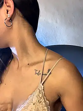 chicachocolate01 online show from 09/10/25, 05:29