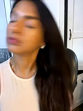 chicachocolate01 online show from 10/26/25, 07:09