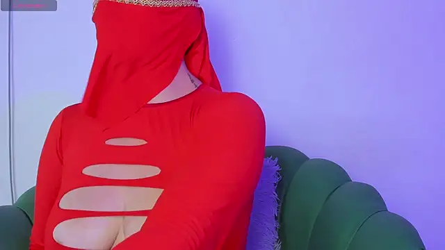 Snapshot of Aisha_Malek chatting on 02/17/26, 08:15 Aisha Malek online show from 02/17/26, 08:15