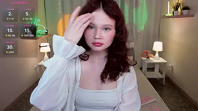 EmilyChaves online show from 05/26/26, 07:37