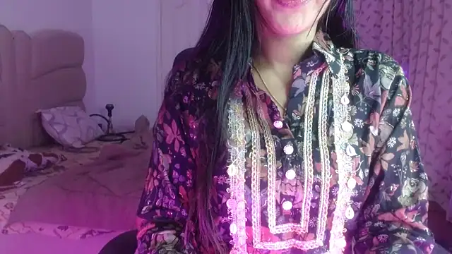 Mini Meera online show from 10/08/25, 02:36