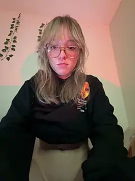 ReenKitty online show from 12/02/25, 04:40