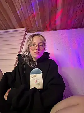 ReenKitty online show from 03/21/26, 08:41