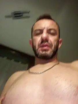 Snapshot of Anere84s chatting on 09/23/25, 12:35 Anere84s online show from 09/23/25, 12:35