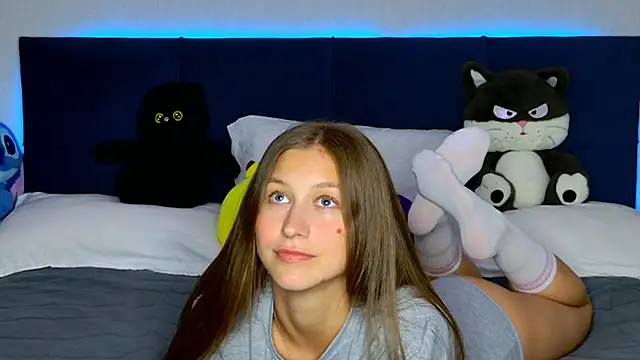 MissEmilyMiller online show from 03/26/26, 07:08