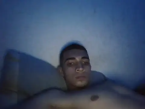 Snapshot of Sebas_0332 chatting on 11/06/25, 06:03 Sebas 0332 online show from 11/06/25, 06:03