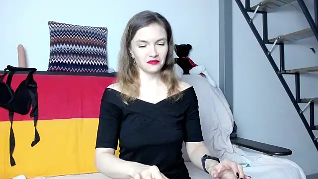 Snapshot of Katherine_Twilight chatting on 01/23/25, 03:32 Katherine Twilight online show from 01/23/25, 03:32