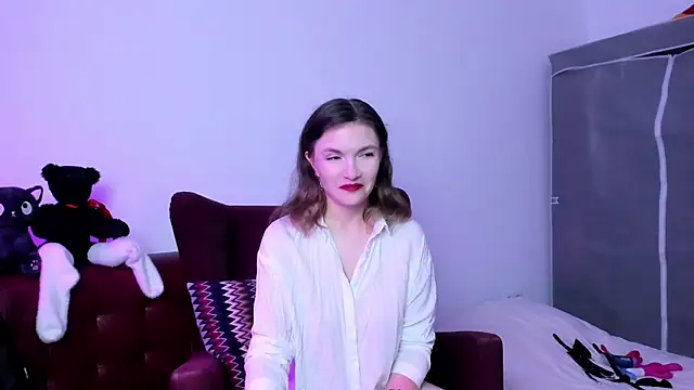 Snapshot of Katherine_Twilight chatting on 09/19/25, 03:56 Katherine Twilight online show from 09/19/25, 03:56