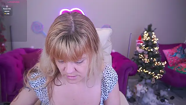 BellaLaPetit online show from 01/08/26, 01:35