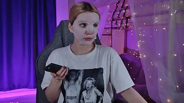 AuroraWrenfield online show from 03/23/26, 02:15