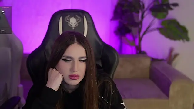 Goldie Flame online show from 02/05/26, 03:33