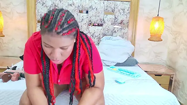 Snapshot of ZOLEY_WATSON chatting on 11/25/25, 03:06 ZOLEY WATSON online show from 11/25/25, 03:06