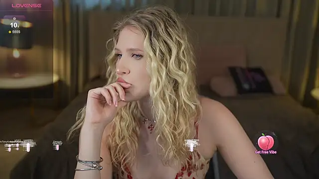 Scarlett Sweet054 online show from 04/08/26, 03:01