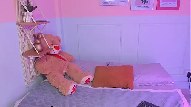 Camila Rivers online show from 02/12/26, 04:18