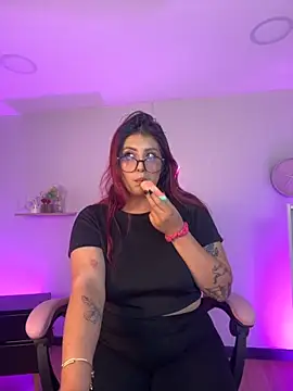 Aphriil   online show from 10/06/25, 08:06