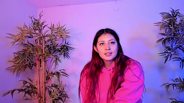 Aphriil   online show from 10/15/25, 12:05