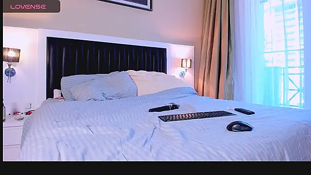 marrenaa online show from 11/09/25, 06:12