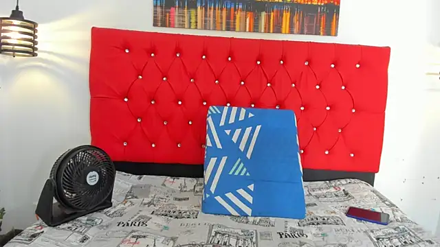 carolinacrus01 online show from 11/06/25, 04:08