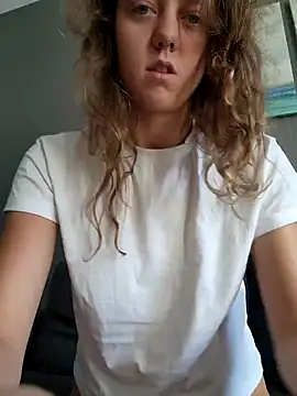 Eveline Beauty Kitty online show from 10/08/25, 08:12