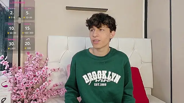 Axel  Evans online show from 10/25/25, 01:07