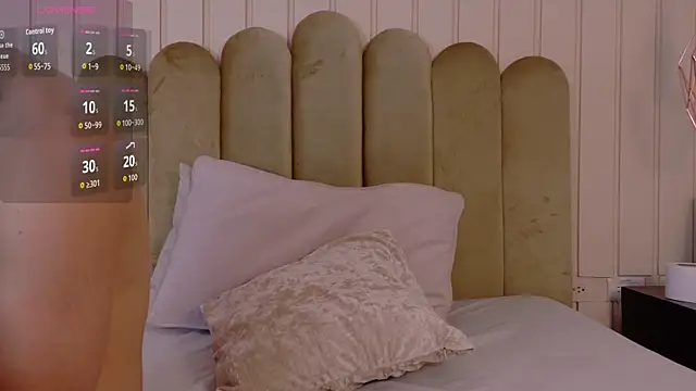 juliie star online show from 04/03/26, 01:14