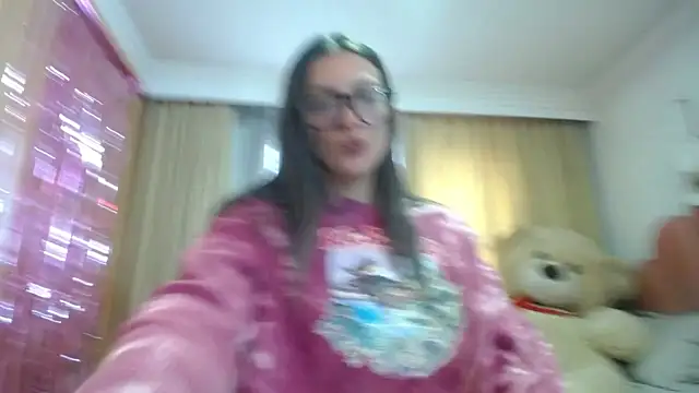 Snapshot of miss_lilieth chatting on 02/25/26, 01:10 miss lilieth online show from 02/25/26, 01:10