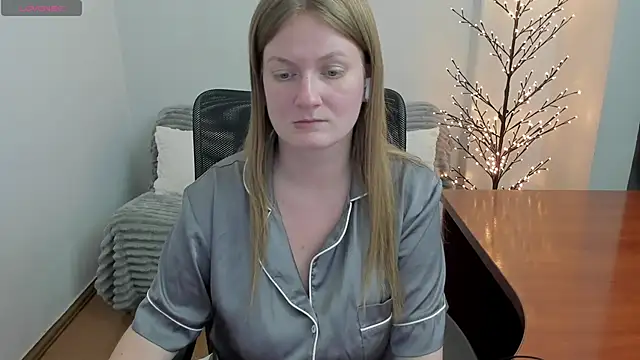 Alisha Skyes online show from 12/22/25, 04:26