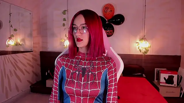 daphne courtis online show from 10/11/25, 03:06