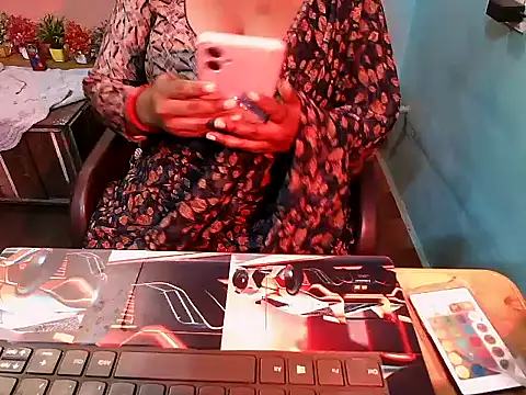 Snapshot of PREETI_BABY chatting on 06/02/26, 04:09 PREETI BABY online show from 06/02/26, 04:09