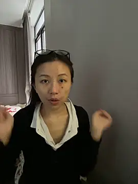 haiyan125216 online show from 10/21/25, 04:24