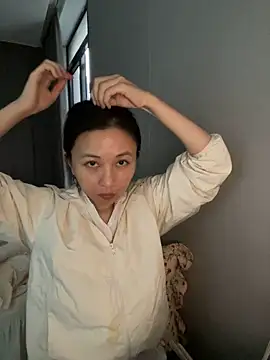 haiyan125216 online show from 11/26/25, 09:10