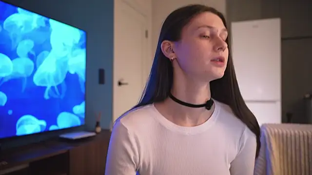 milanabaileys  online show from 10/06/25, 03:42