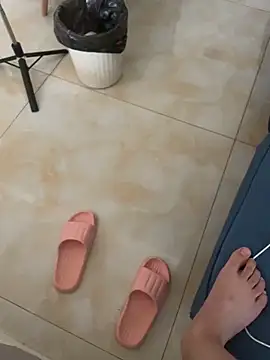 xinmeng-000 online show from 09/13/25, 12:32