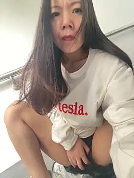 xinmeng-000 online show from 04/12/26, 09:03