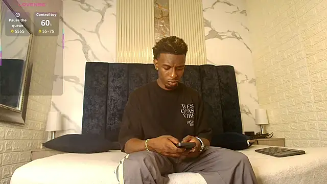 pipedark  online show from 09/23/25, 01:14