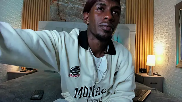 pipedark  online show from 10/01/25, 03:23