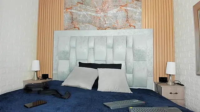 pipedark  online show from 10/03/25, 03:36