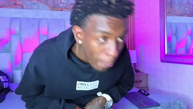 pipedark  online show from 10/11/25, 03:17