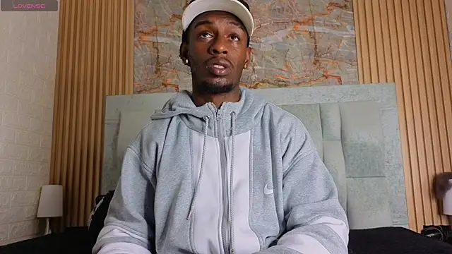 pipedark  online show from 11/04/25, 03:16