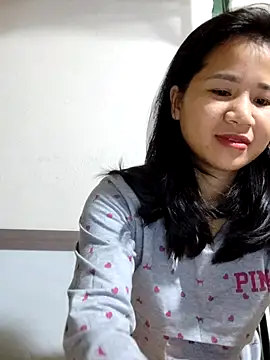 Snapshot of Maria2299 chatting on 10/31/25, 07:15 Maria2299 online show from 10/31/25, 07:15