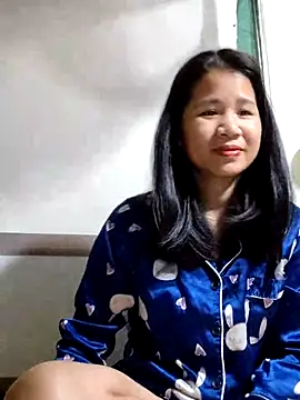 Snapshot of Maria2299 chatting on 11/04/25, 03:44 Maria2299 online show from 11/04/25, 03:44