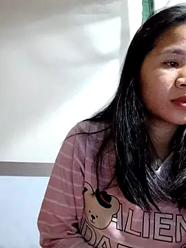 Snapshot of Maria2299 chatting on 11/15/25, 09:32 Maria2299 online show from 11/15/25, 09:32