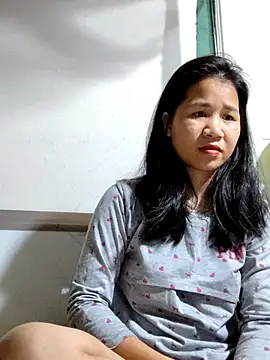 Snapshot of Maria2299 chatting on 11/24/25, 03:01 Maria2299 online show from 11/24/25, 03:01