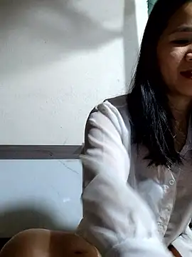 Snapshot of Maria2299 chatting on 11/26/25, 08:43 Maria2299 online show from 11/26/25, 08:43